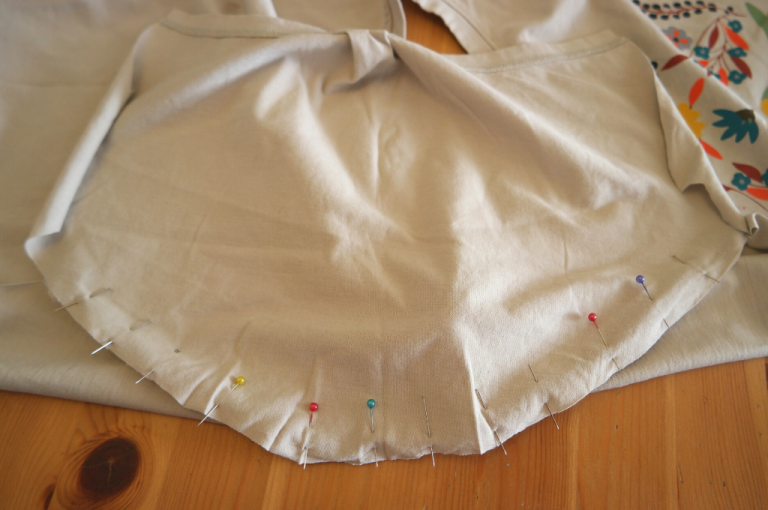 How To Alter a T Shirt - Wild Blossom Life